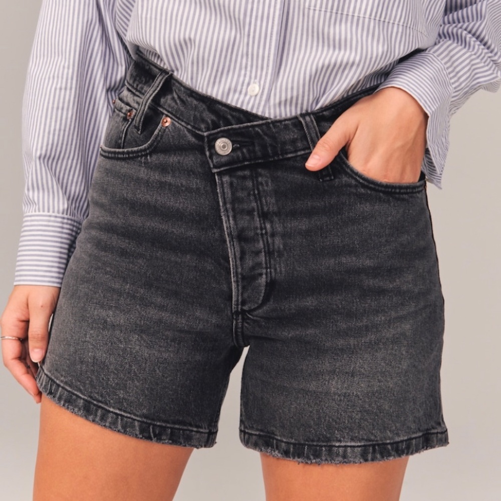 Abercrombie Curve Love High Rise Dad Shorts